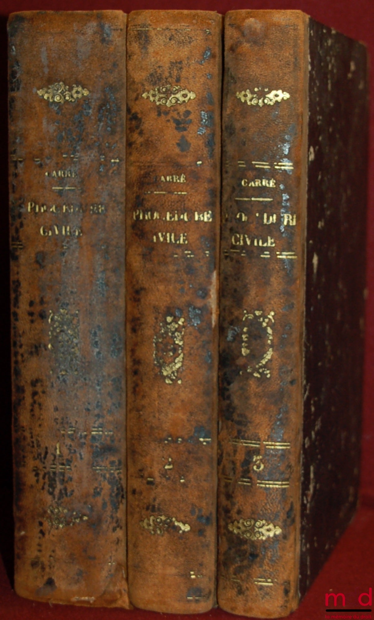 CARRÉ (Guillaume-Louis-Julien) – LES LOIS DE LA PROCÉDURE CIVILE, ouvrage dans lequel l’auteur a refondu son analyse raisonnée, son traité et ses questions sur la procédure civile