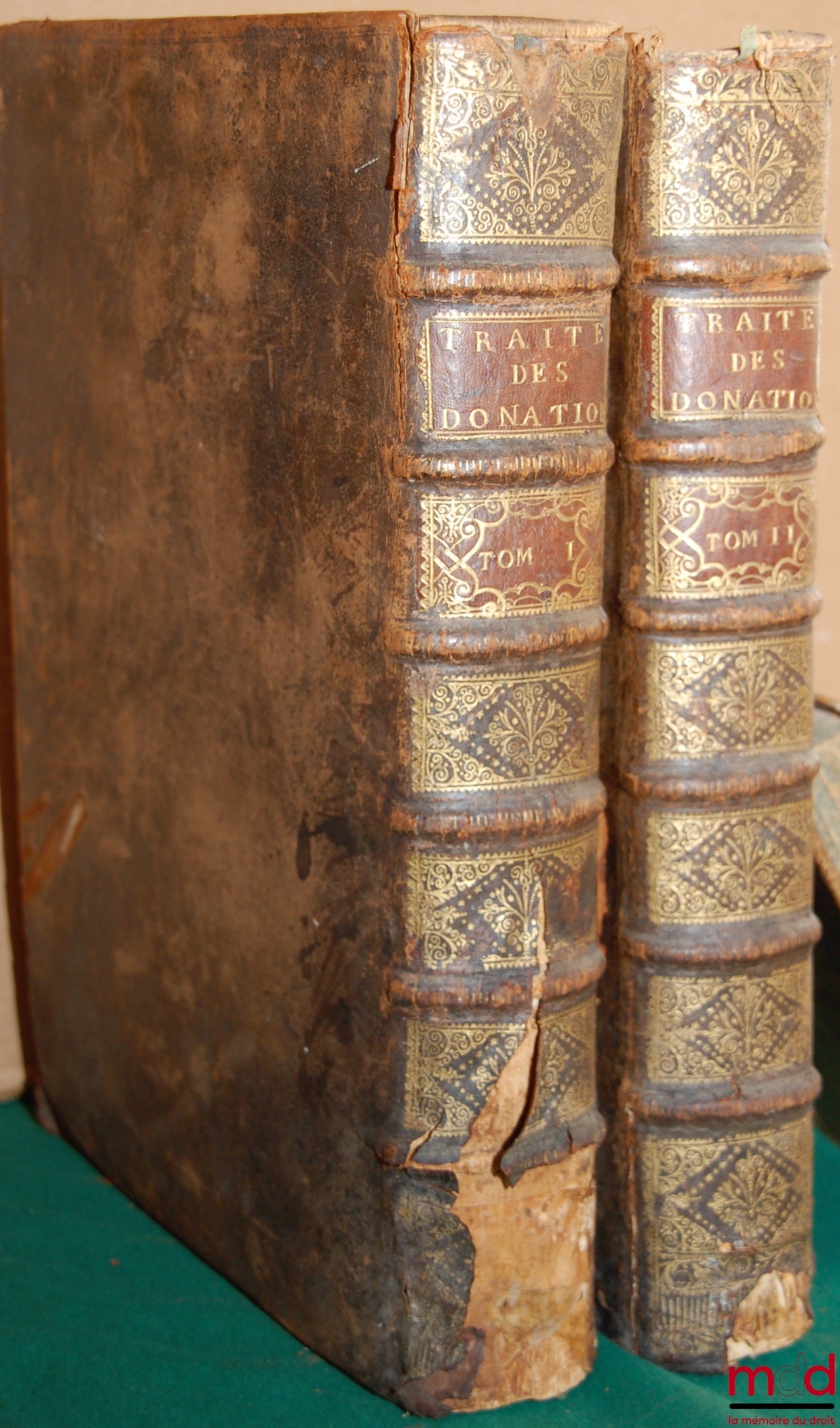 RICARD (Jean-Marie) – ŒUVRES DE M. JEAN MARIE RICARD. T. I : TRAITÉ DES DONATIONS ENTRE-VIFS ET TESTAMENTAIRES, AVEC LA COUTUME D’AMIENS commentée par le même auteur, dernière éd. augmentée de nouvelles remarques T. II : LES TRAITÉZ DU DON MUTUEL, DES DIS