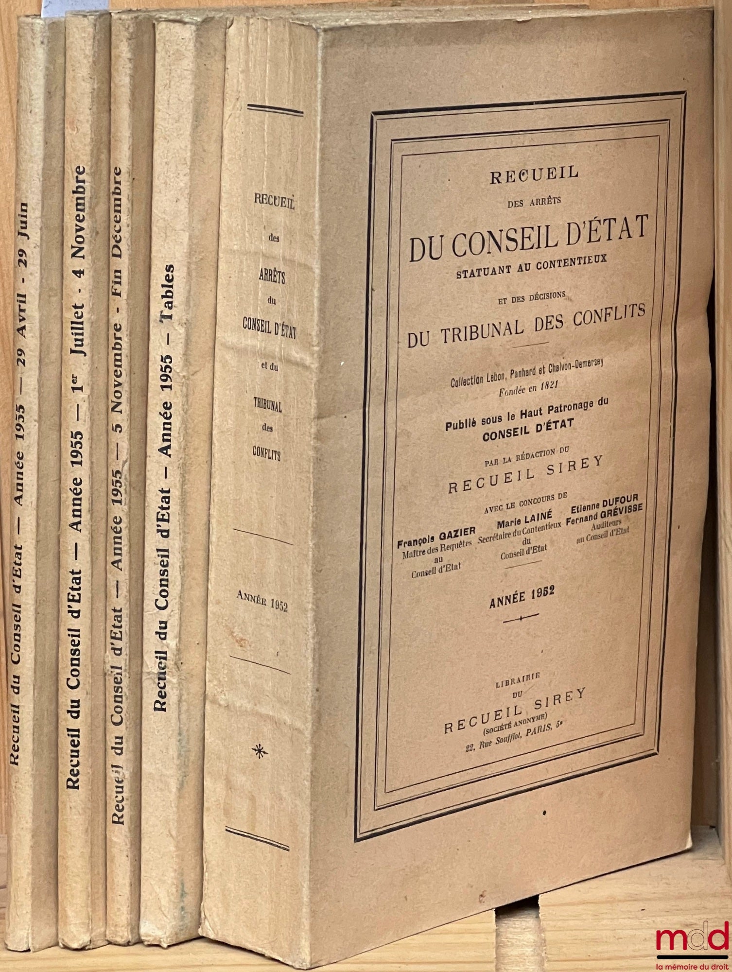 [Recueil Lebon - Conseil d’État] – RECUEIL DES DÉCISIONS DU CONSEIL D’ÉTAT STATUANT AU CONTENTIEUX DU TRIBUNAL DES CONFLITS ET DES JUGEMENTS DES TRIBUNAUX ADMINISTRATIFS, Collection Lebon, Panhard, Chalvon-Demersay fondée en 1821, 1952 et 1955 [mq. fasc.