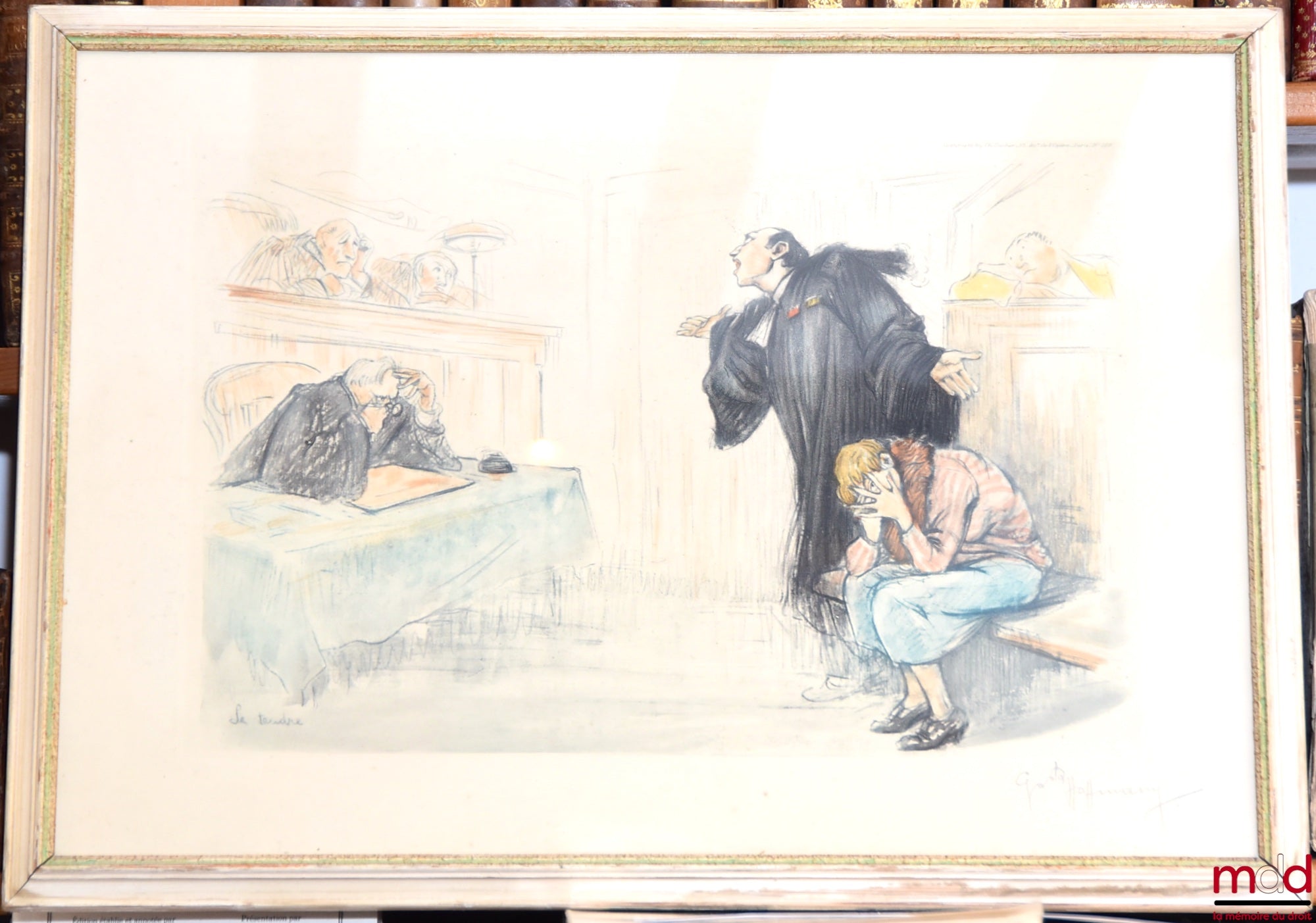 HOFFMANN (Gaston) – « Le tendre », LITHOGRAPHIE COULEUR représentant un avocat en pleine plaidoirie devant son client atterré et une cour en pleurs