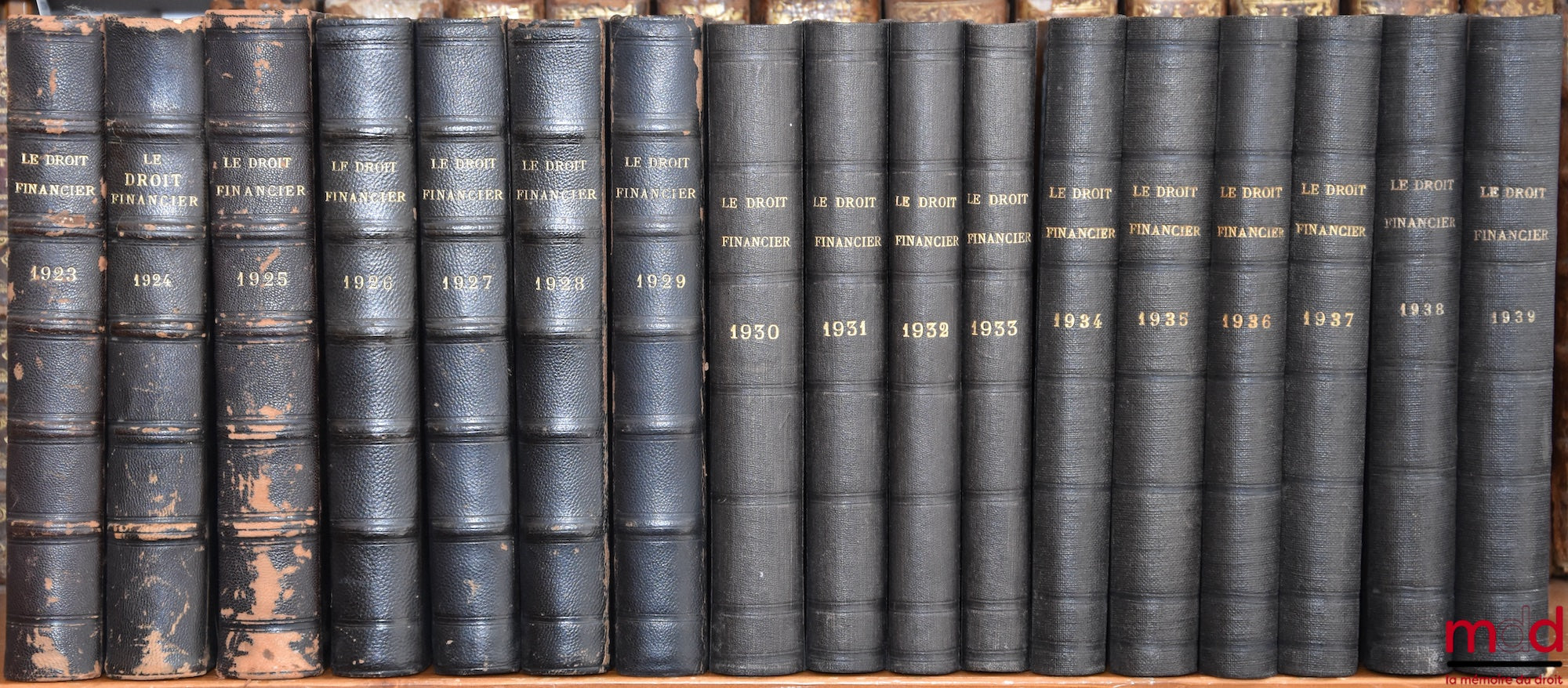 LE DROIT FINANCIER. Jurisprudence des valeurs mobilières et des sociétés (et des opérations de Bourse). Recueil bi-mensuel (puis mensuel à partir de 1906) fondé et dirigé par Édouard BADON-PASCAL, de 1888 [tête de collection] à 1939 [queue de coll. en 194