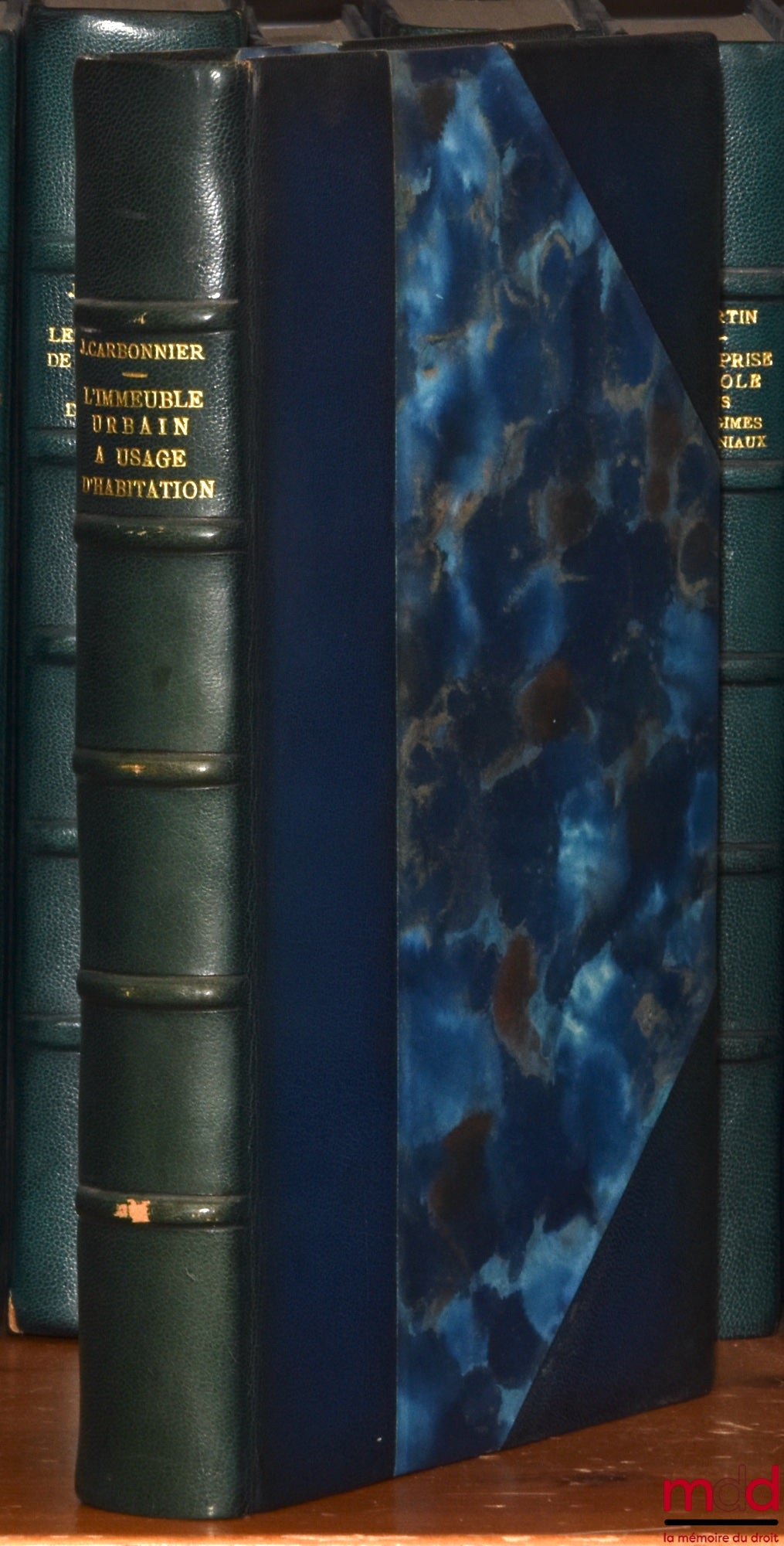 CARBONNIER (Jean) et al. – THE URBAN BUILDING FOR RESIDENTIAL USE, Studies in Private Law under the direction and with a Preface by Jean CARBONNIER, coll. Bibl. of private law, t. II