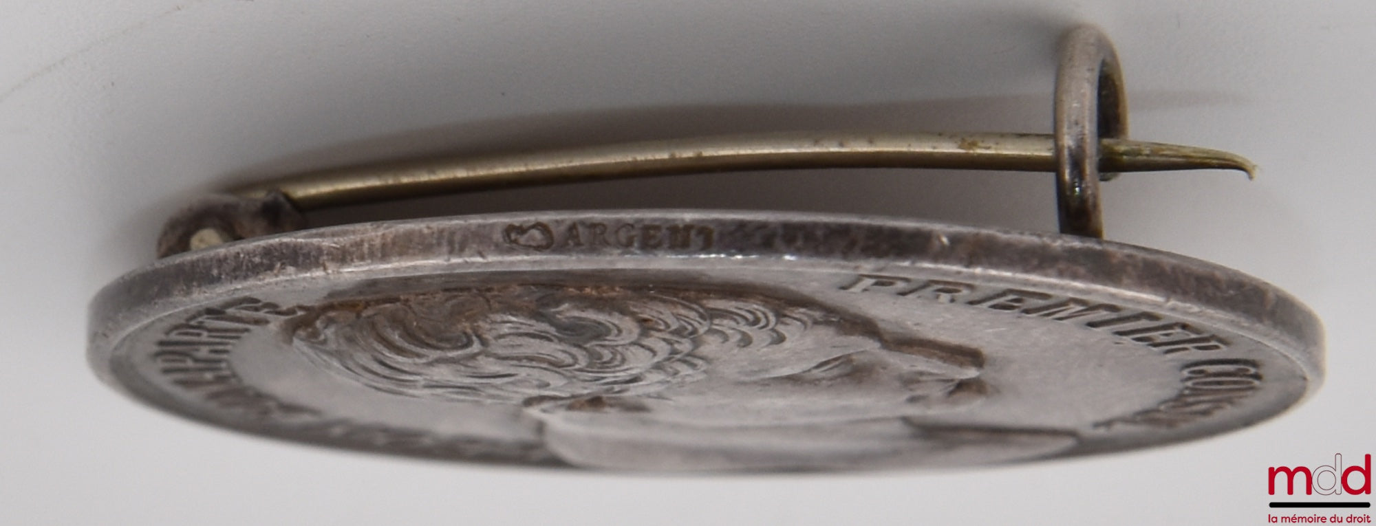 [BARRE (A.)] – NAPOLEON BONAPARTE FIRST CONSUL / COMMITTEE OF NOTARIES OF THE DEPARTMENTS, Law of 25 Ventôse Year XI, Chamber of Notaries, Attendance Token of Notaries