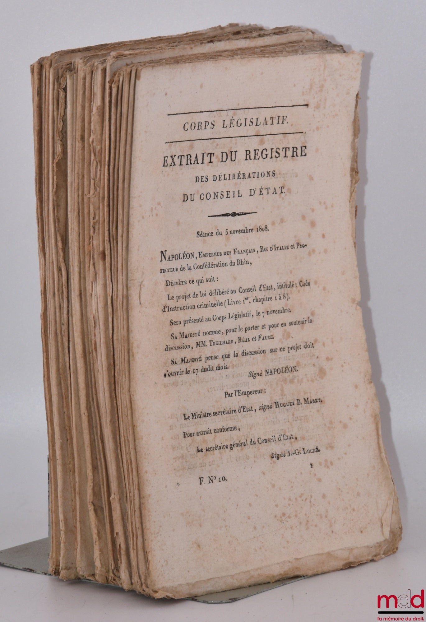 [Projet de Code d’Instruction Criminelle] – ENSEMBLE DE 20 BULLETINS DES LOIS : Extrait du registre des délibérations du Conseil d’État, Du Projet de Loi intitulé : Code d’instruction criminelle (Livre Ier, chapitre 1 à 8), Séance du 5 nov. 1808, [70 p.] 
