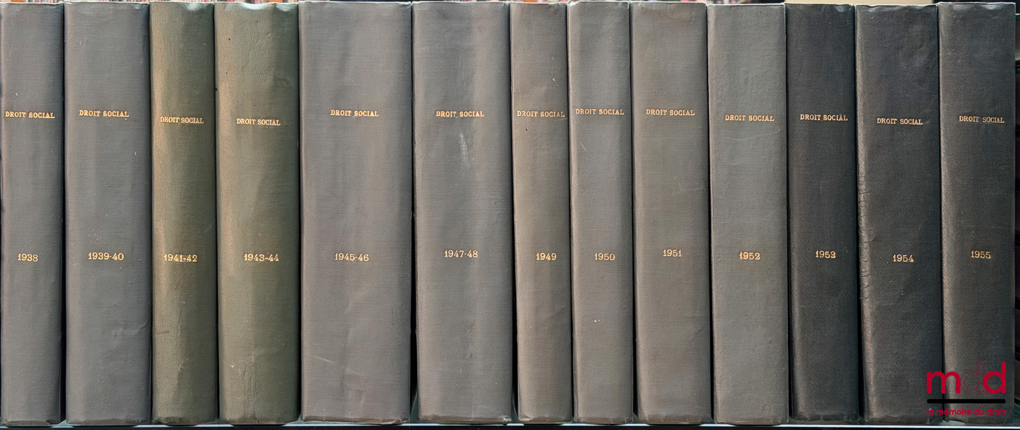 DROIT SOCIAL, revue mensuelle fondée en 1938 par François de Menthon et Pierre-Henri Teitgen, de 1938 [tête de collection] à 2008 [strictement complet]