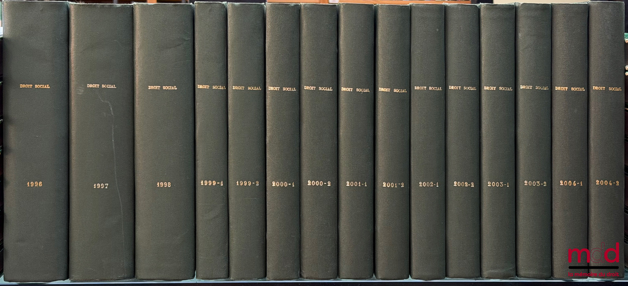DROIT SOCIAL, revue mensuelle fondée en 1938 par François de Menthon et Pierre-Henri Teitgen, de 1938 [tête de collection] à 2008 [strictement complet]