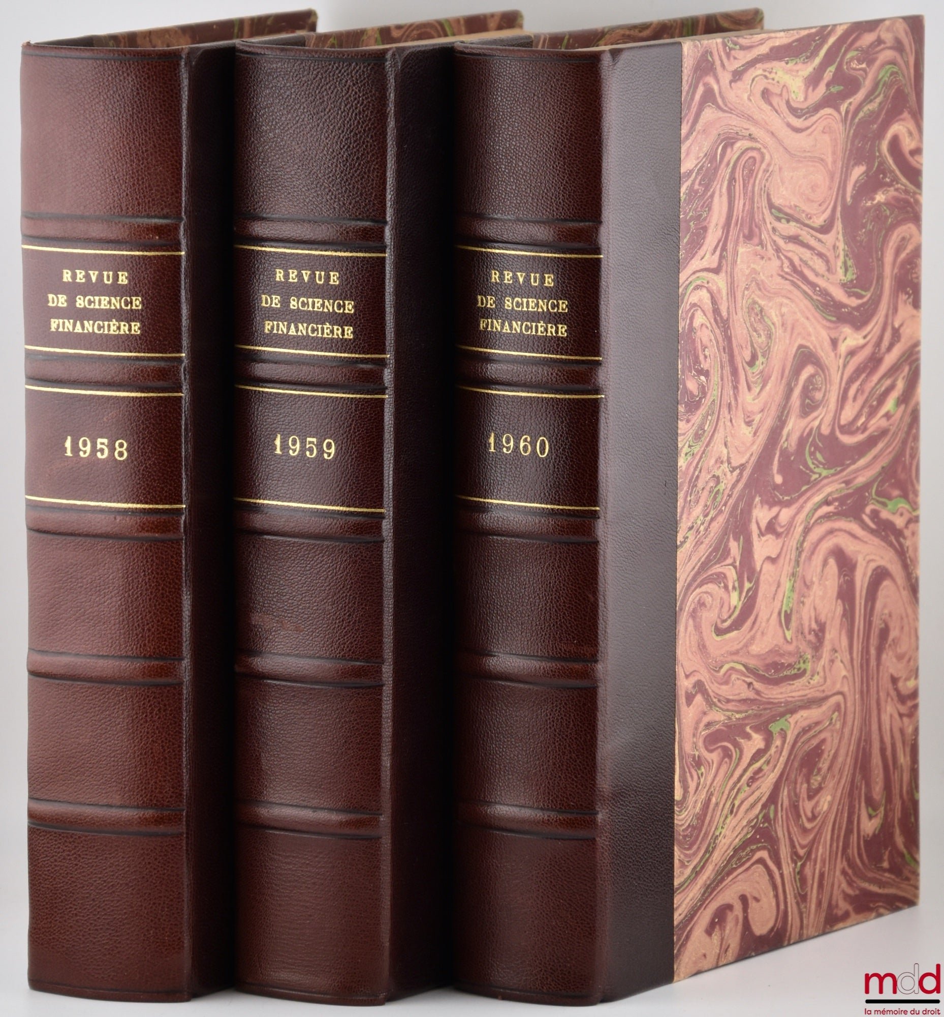 [RSF] – REVUE DE SCIENCE FINANCIÈRE fondée en 1903, dir. H. Laufenburger et M. Cluseau : – de 1958 [50e année] à 1960 [52e année] ; – de 1968 [60e année] à 1973 [65e année] ; – 1977 [69e année]