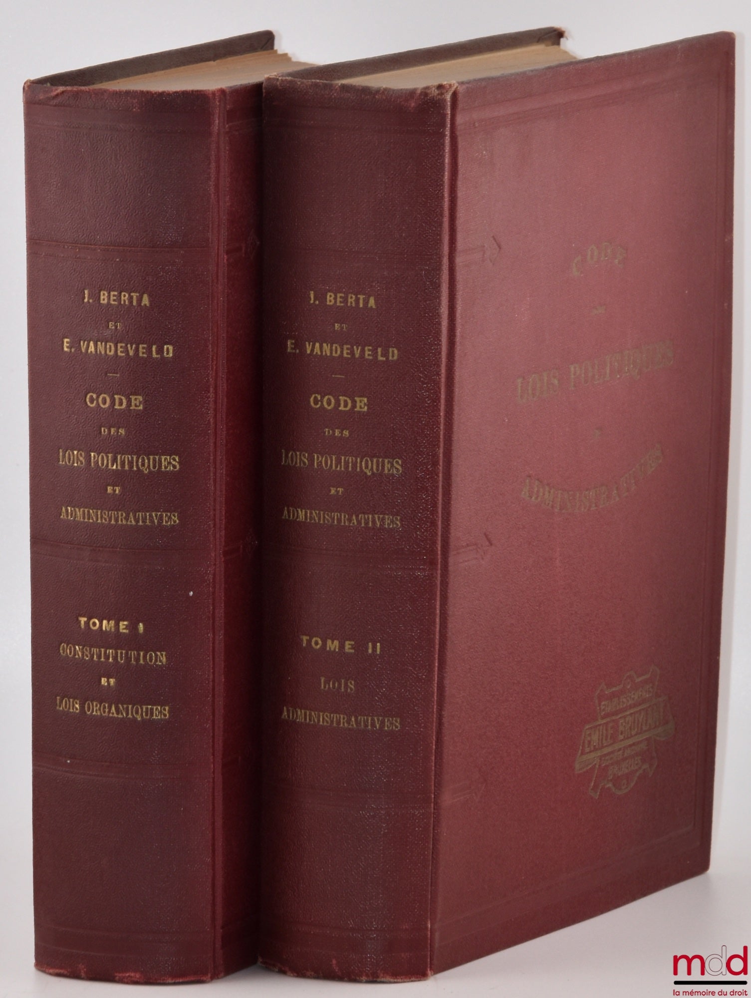 BERTA (J.), VANDEVELD (Ernest) – CODE OF POLITICAL AND ADMINISTRATIVE LAWS coordinated with annotations drawn from Laws, Royal and Ministerial Decrees, Circulars and administrative and judicial case law useful for their interpretation