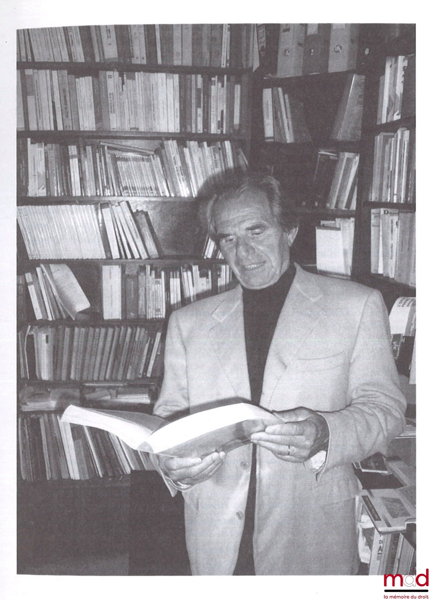 [Philip Miscellany] – CONSTITUTION AND PUBLIC FINANCES, Contributions compiled by Louis Favoreu, Robert Hertzog and André Roux, Preface by Pierre Joxe