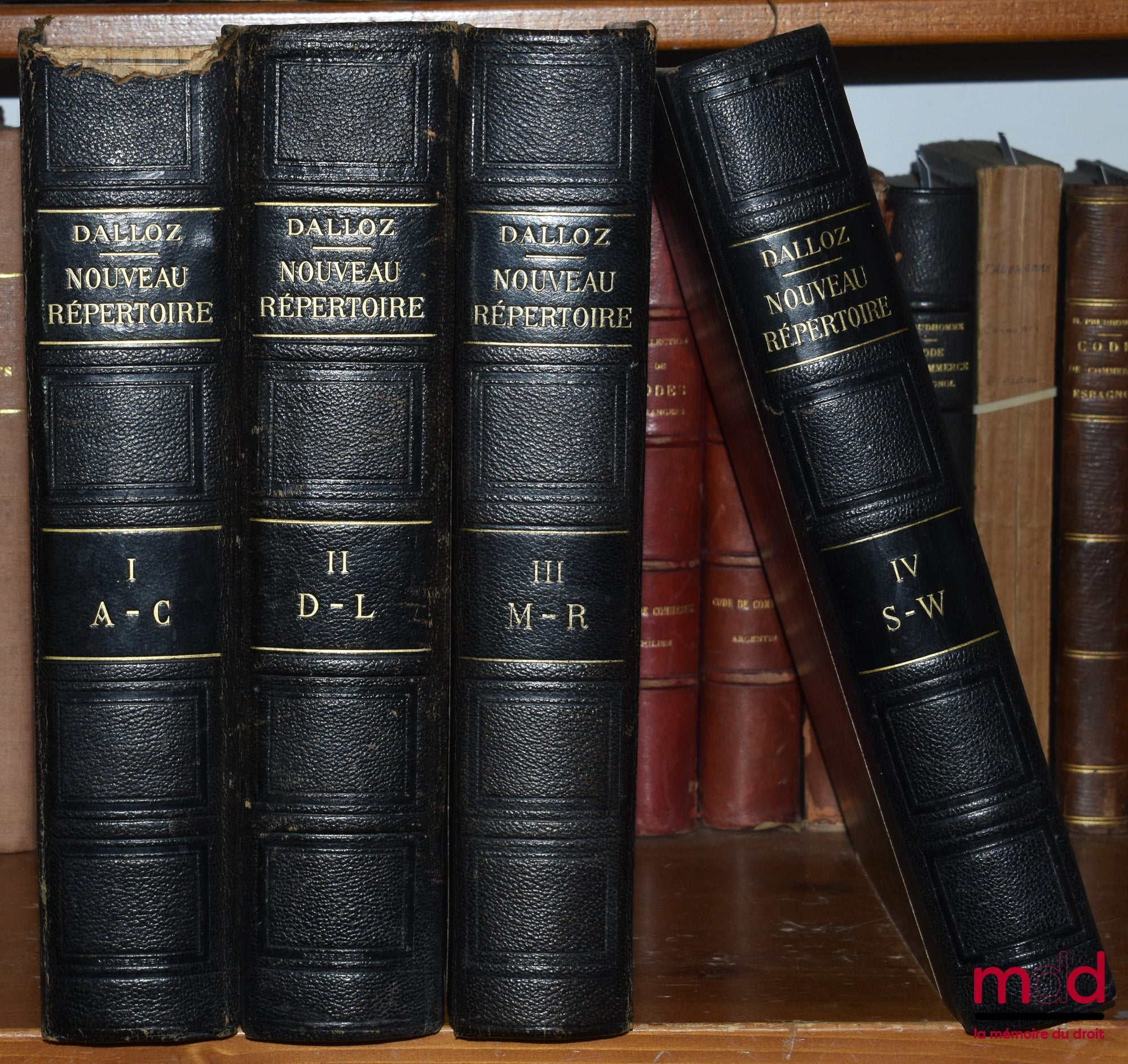 [New Legal Directory] – NEW LEGAL DIRECTORY published under the direction of Messrs. Emmanuel VERGÉ & Georges RIPERT, with the collaboration of Professors from Law Faculties, Magistrates and Practitioners