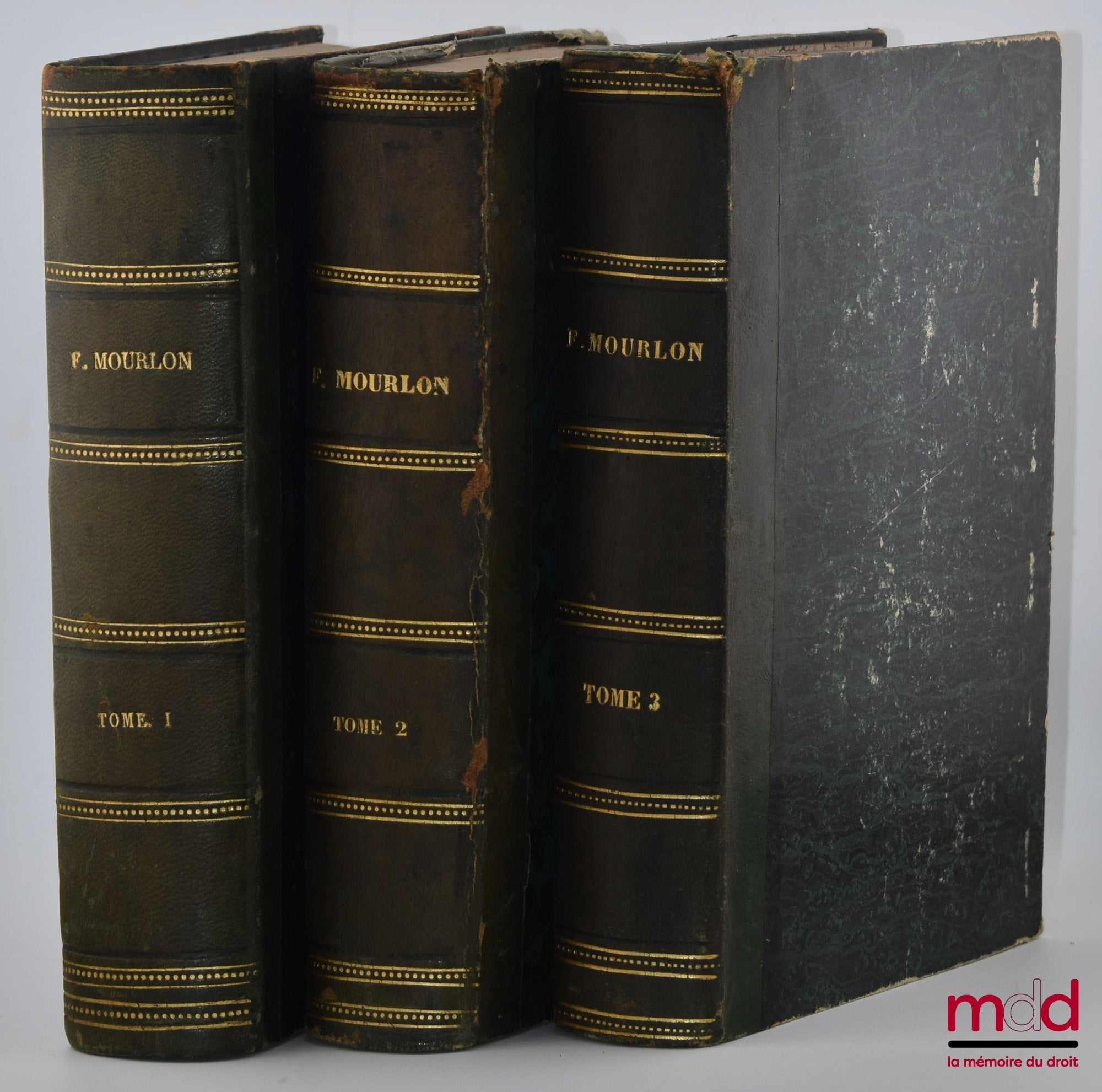 MOURLON (Frédéric) – RÉPÉTITIONS ÉCRITES SUR LES TROIS EXAMENS DE CODE NAPOLÉON, CONTENANT L’EXPOSÉ DES PRINCIPES GÉNÉRAUX, LEURS MOTIFS ET LA SOLUTION DES QUESTIONS THÉORIQUES, 7e éd. revue et corrigée, Suivie d’un formulaire complet du Code Napoléon