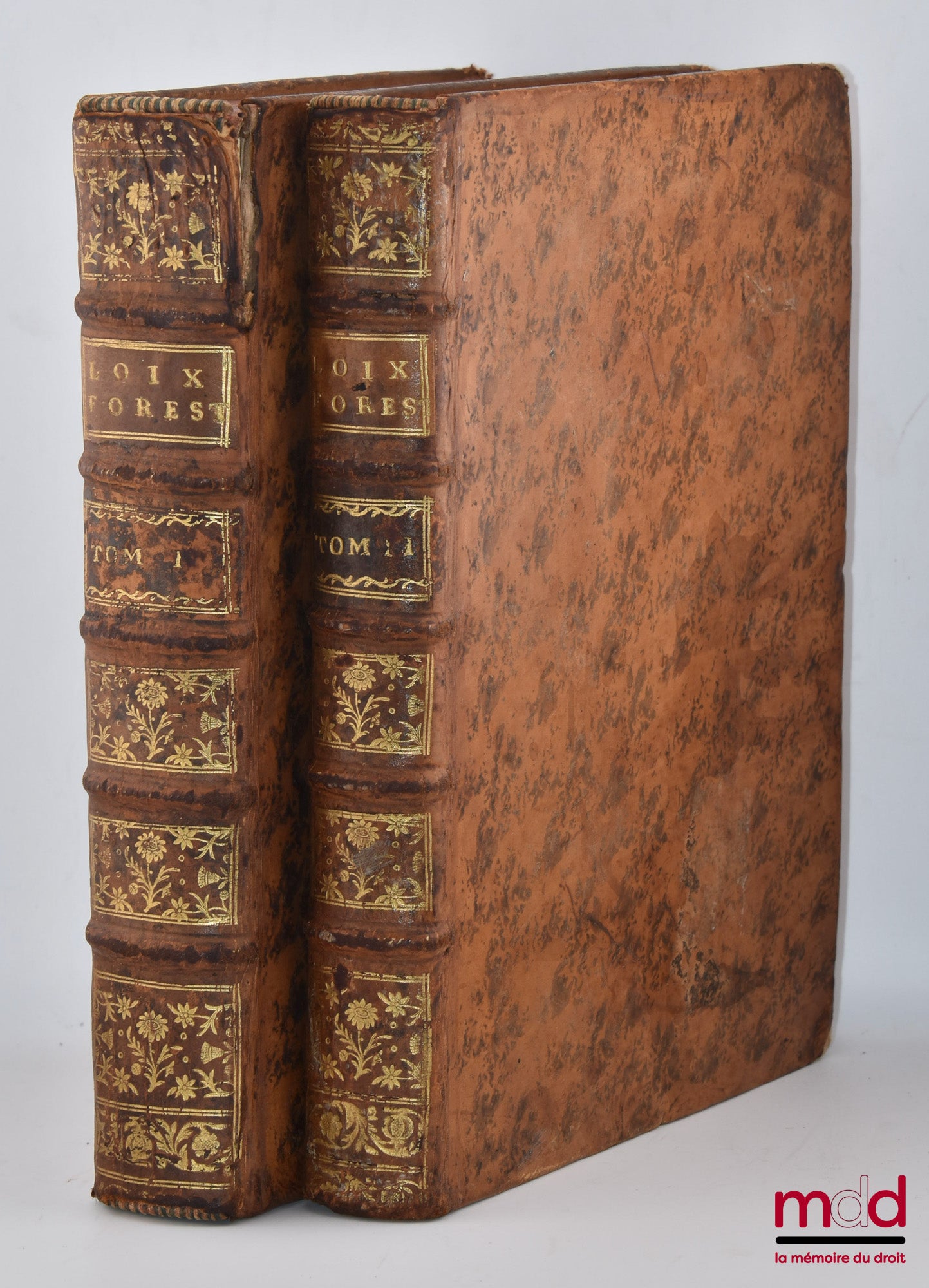 PECQUET (Antoine) – LOIX FORESTIÈRES DE FRANCE, COMMENTAIRE HISTORIQUE ET RAISONNÉ SUR L’ORDONNANCE DE 1669, les Réglemens antérieurs, & ceux qui l’ont suivie ; auquel on a joint une Bibliothèque des auteurs qui ont écrit sur les matières d’Eaux & Forêts,