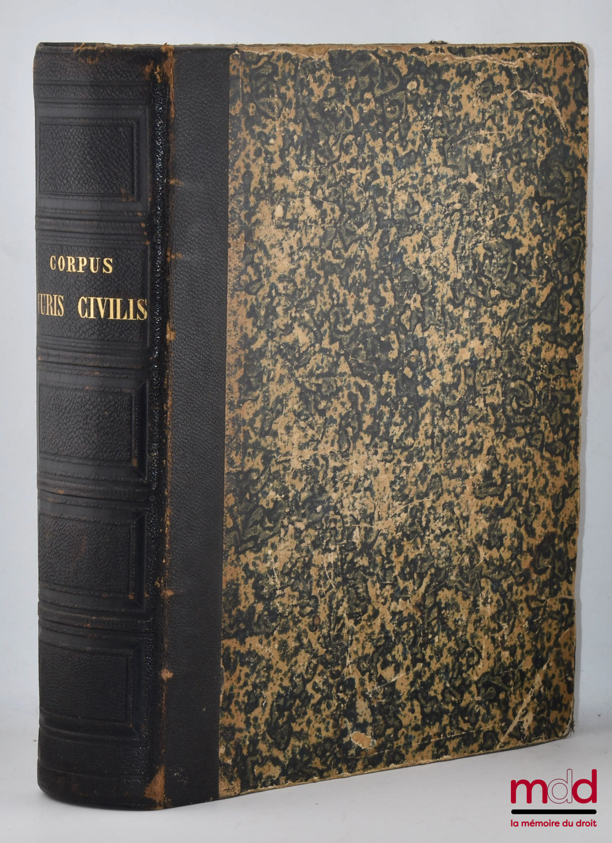 [Corpus juris civilis], GALISSET – CORPUS JURIS CIVILIS ACADEMICUM PARISIENSE, IN QUO JUSTINIANI INSTITUTIONES, DIGESTA, SIVE PANDECTÆ, CODEX, AUTHENTICÆ, SEU NOVELLÆ CONSTITUTIONES, ET EDICTA COPREHENDUNTUR, Præterea Leonis et aliorum imperatorum novellæ