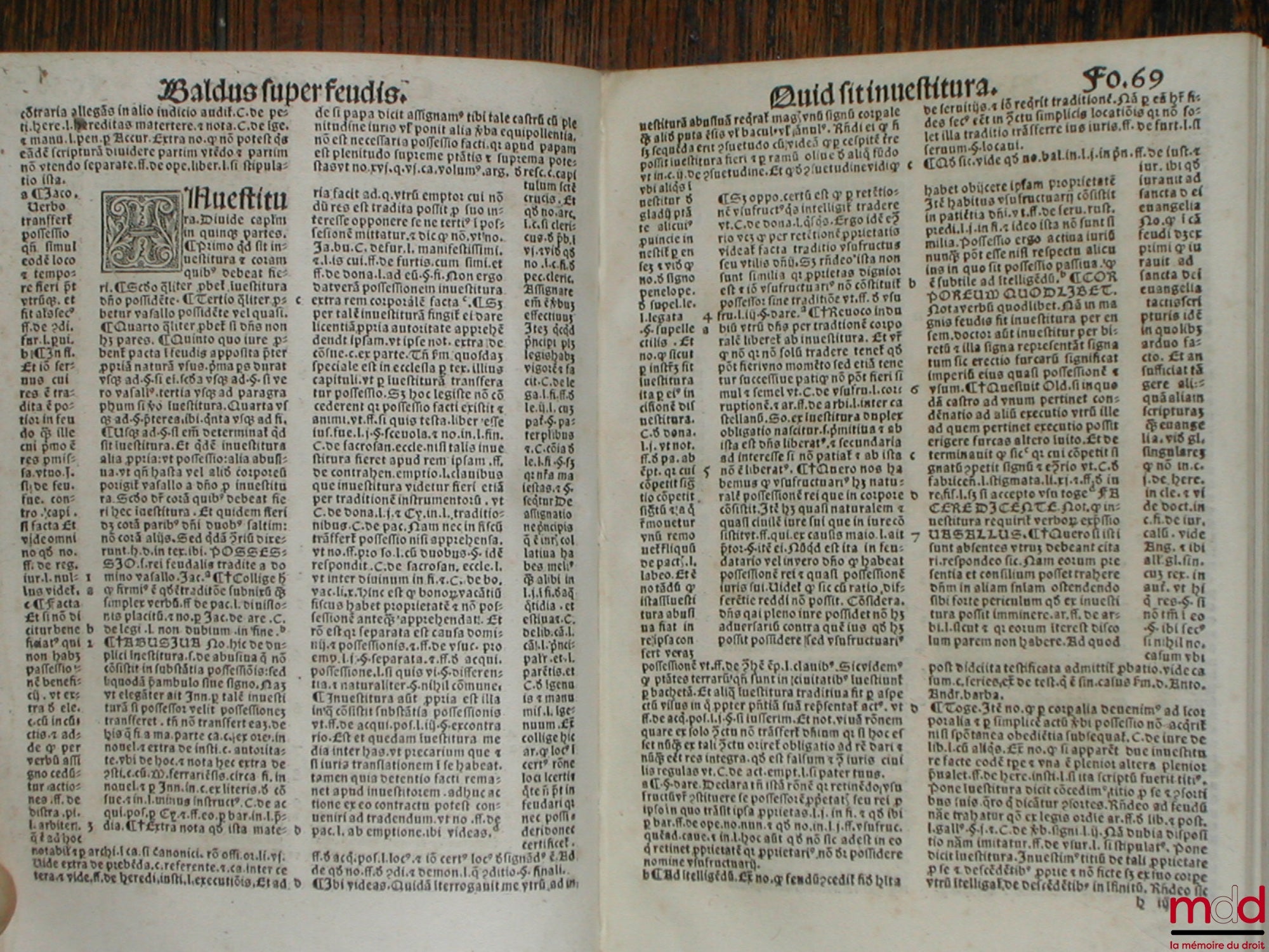 BALDE (Baldus Ubaldis) – SUPER FEUDIS. Opus aureum… domini Baldi de Perusia super feudis, cum additionibus… domini Andree Barbacie et aliorum… doctorum, una cum distinctione numerorum quatenus materie singularis facilius in repertorio inveniantur. Sunt et